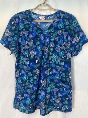 White Cross Heart Scrub Top Women's XL